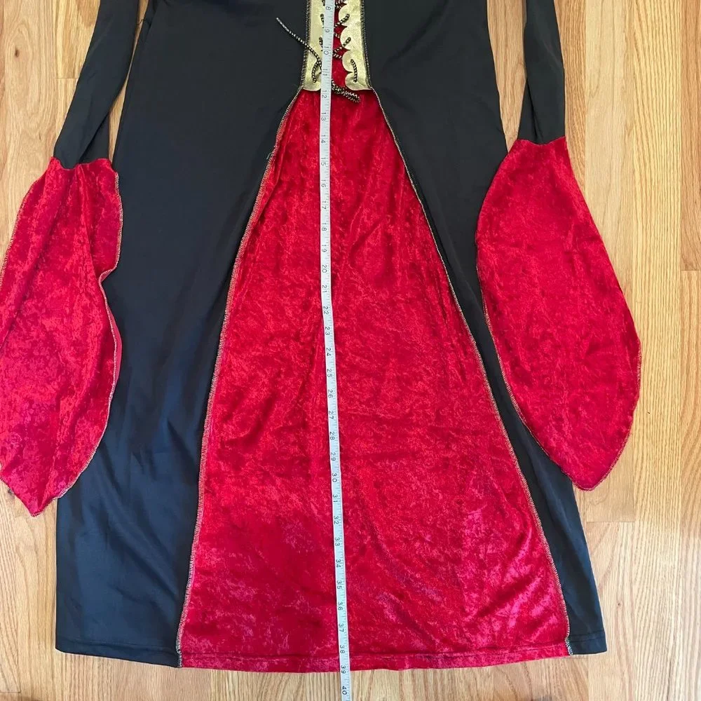 Rubies Gothic Vampiress Dress and Collar Girls Medium Size 8-10 for 5-7 Year Old
